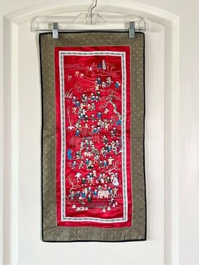 Vintage Chinese Silk Embroidery Panel 100 Children Hundred Boys Runner 25.5”x13”